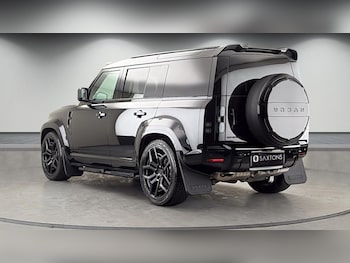 Used Land Rover Defender 110 2026 for sale - 78851721: Photo