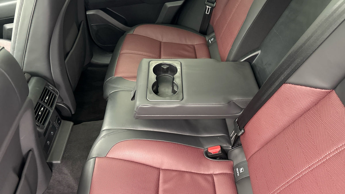 Used Land Rover Range Rover Velar 2023 for sale - 77437963: Photo 9