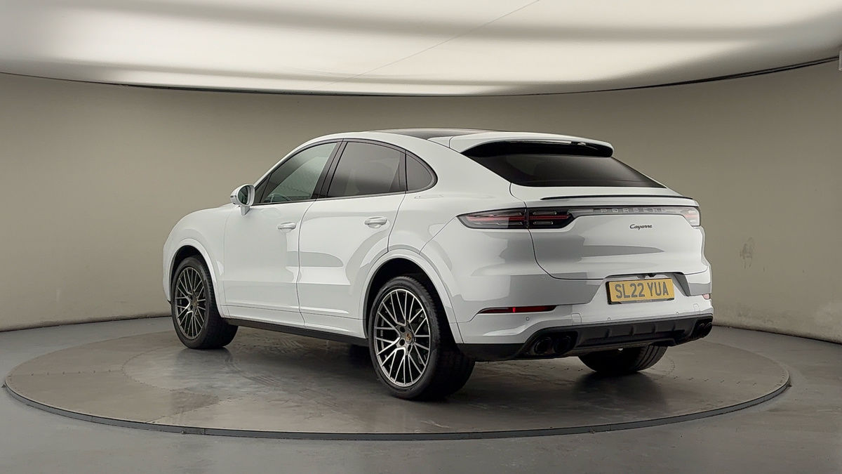 Used Porsche Cayenne 2022 for sale - 77118321: Photo 2