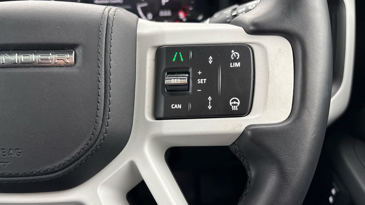 Used Land Rover Defender 90 2025 for sale - 77880805: Photo 14