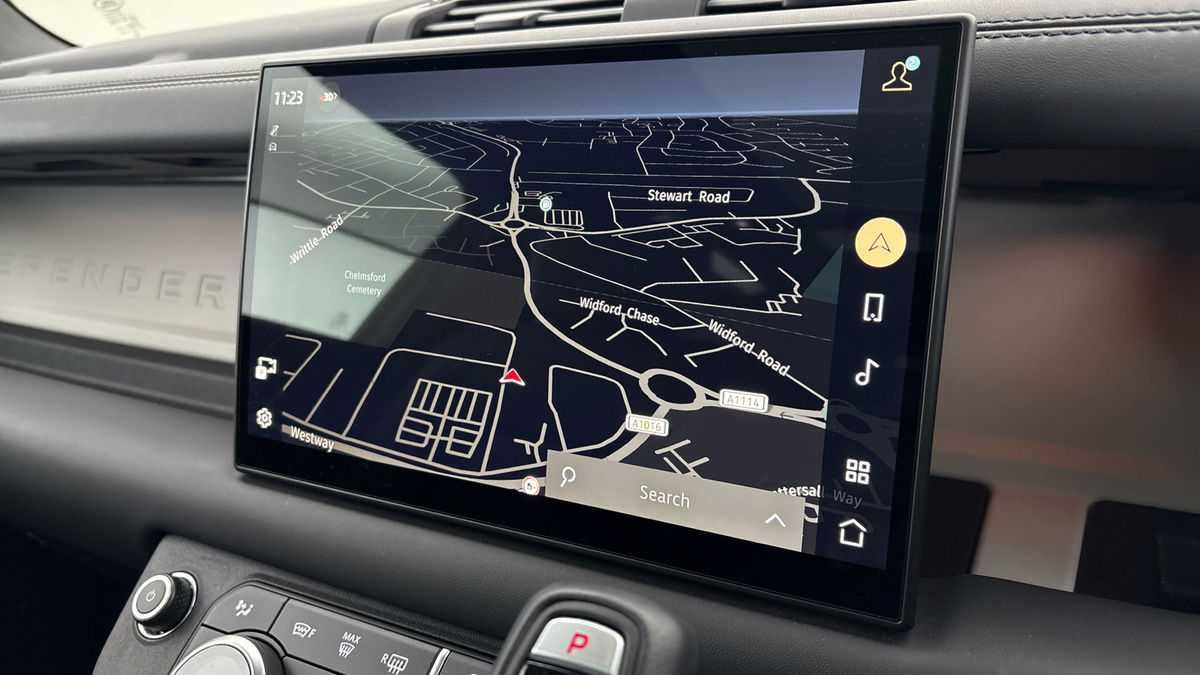 Used Land Rover Defender 90 2025 for sale - 77880805: Photo 17