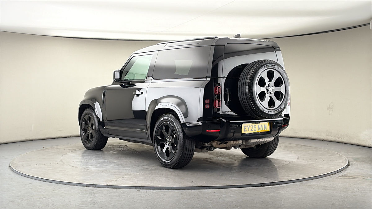 Used Land Rover Defender 90 2025 for sale - 77880805: Photo 2