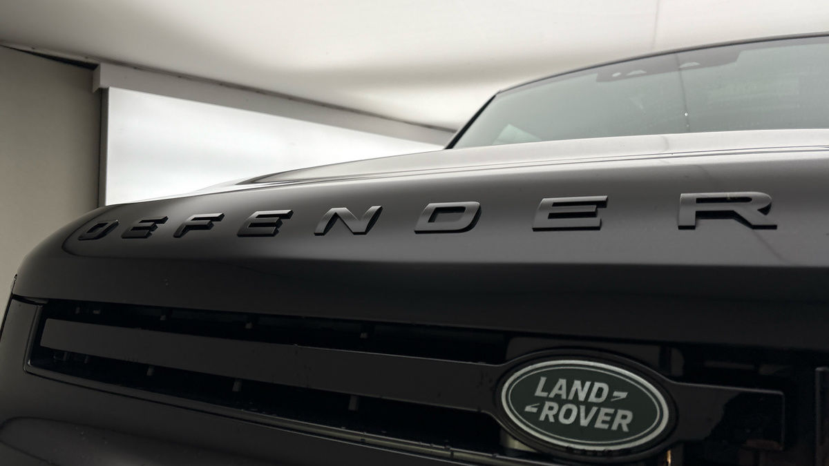 Used Land Rover Defender 90 2025 for sale - 77880805: Photo 24