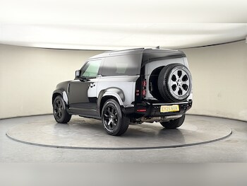 Used Land Rover Defender 90 2025 for sale - 77880805: Photo