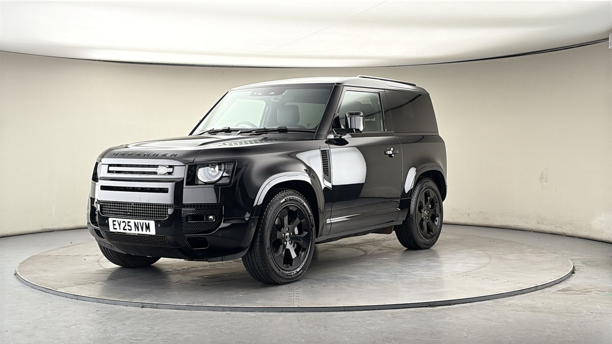 Used Land Rover Defender 90 2025 for sale - 77880805: Photo 31