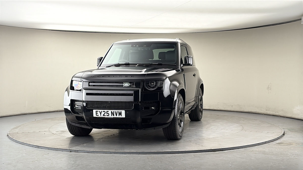 Used Land Rover Defender 90 2025 for sale - 77880805: Photo 32