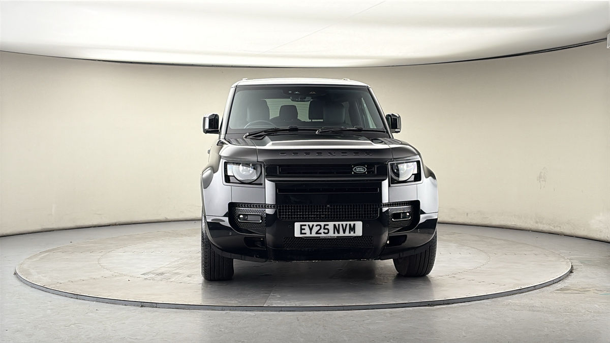 Used Land Rover Defender 90 2025 for sale - 77880805: Photo 33