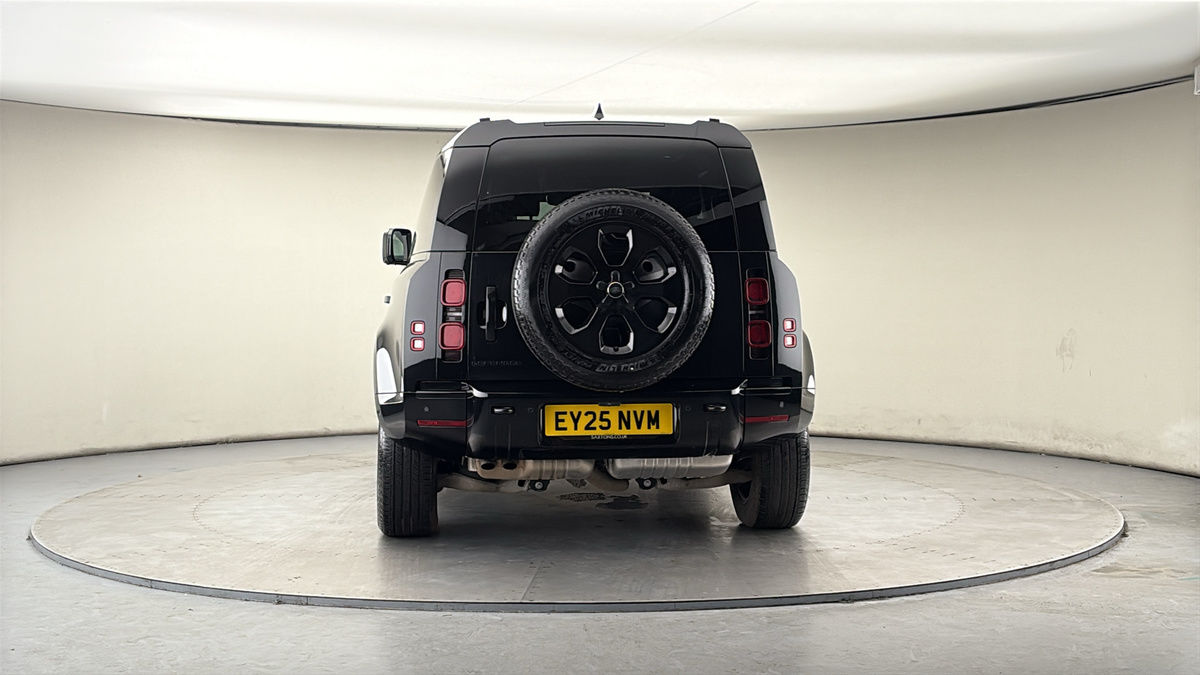 Used Land Rover Defender 90 2025 for sale - 77880805: Photo 42