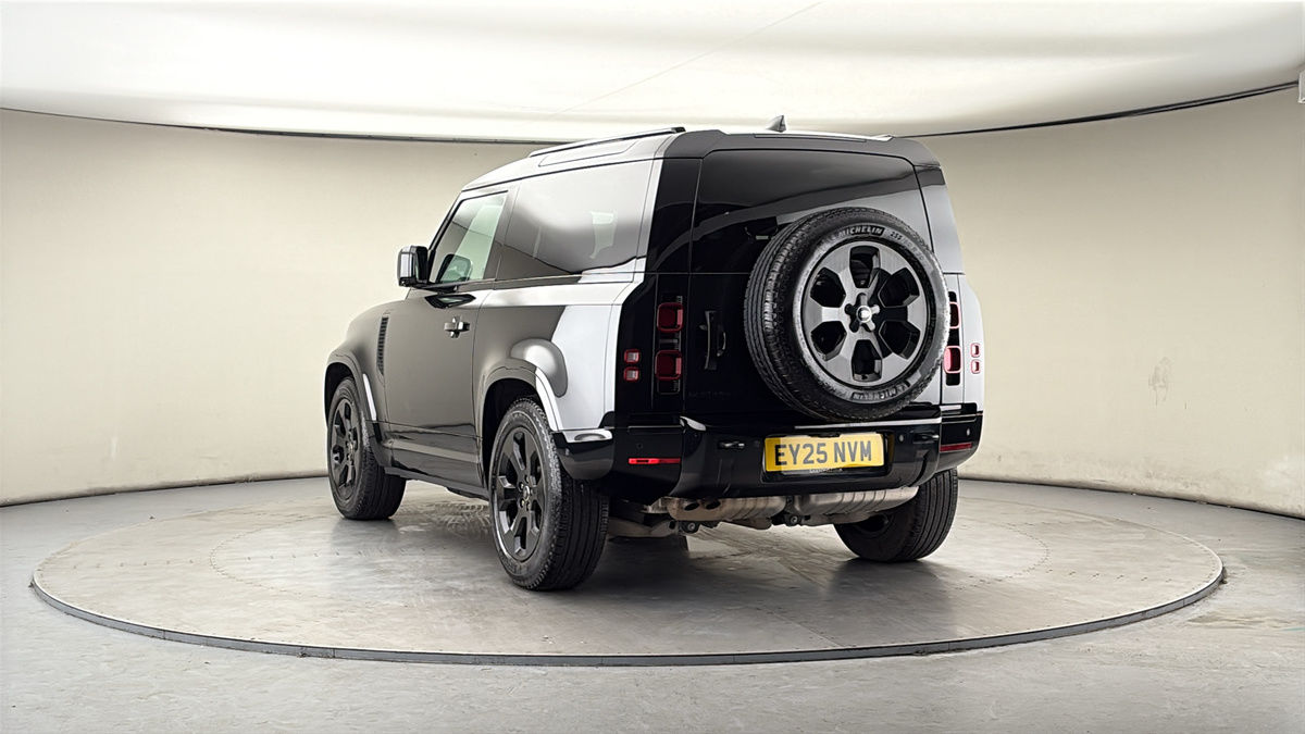 Used Land Rover Defender 90 2025 for sale - 77880805: Photo 43