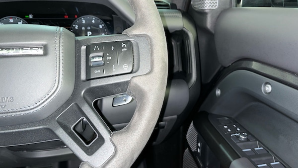 Used Land Rover Defender 110 2022 for sale - 75803177: Photo 14