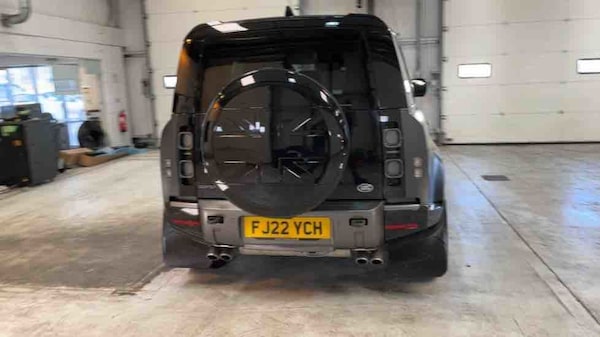 Used Land Rover Defender 110 2022 for sale - 75803177: Photo 32