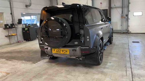 Used Land Rover Defender 110 2022 for sale - 75803177: Photo 43
