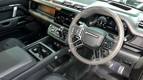 Used Land Rover Defender 110 2022 for sale - 75803177: Photo 5