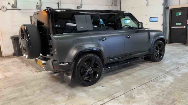 Used Land Rover Defender 110 2022 for sale - 75803177: Photo 67