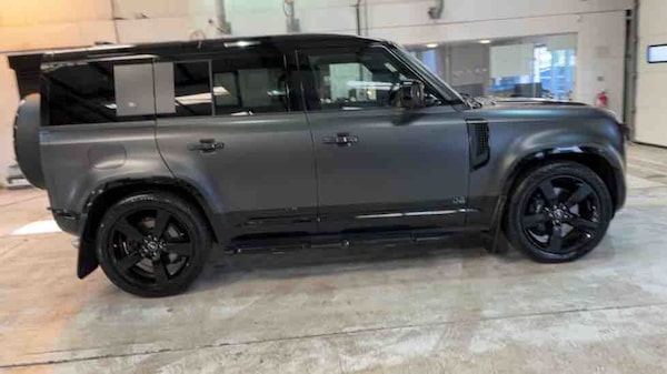 Used Land Rover Defender 110 2022 for sale - 75803177: Photo 98