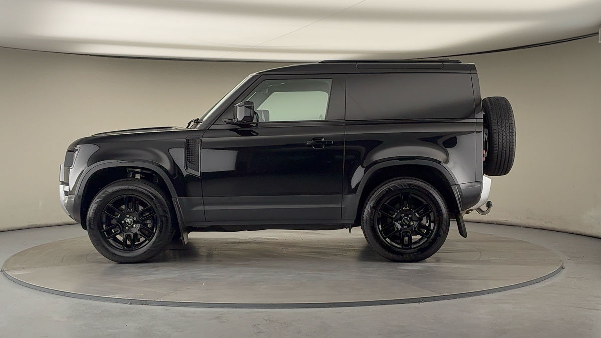 Used Land Rover Defender 90 2024 for sale - 76334504: Photo 15