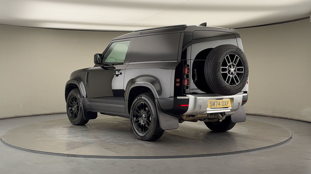 Used Land Rover Defender 90 2024 for sale - 76334504: Photo 2