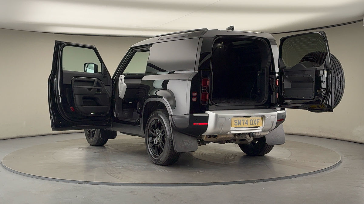 Used Land Rover Defender 90 2024 for sale - 76334504: Photo 23