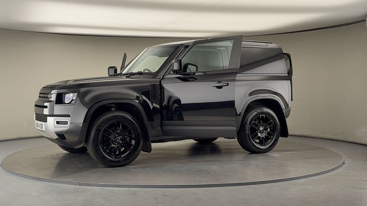 Used Land Rover Defender 90 2024 for sale - 76334504: Photo 48