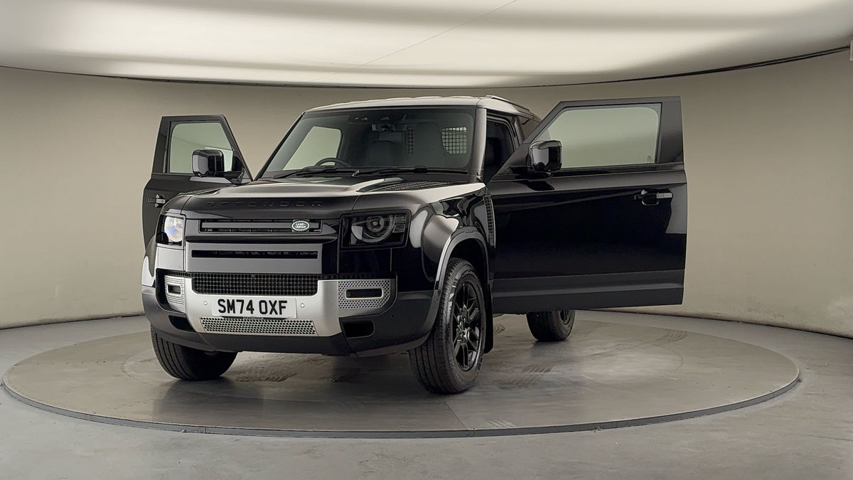 Used Land Rover Defender 90 2024 for sale - 76334504: Photo 50