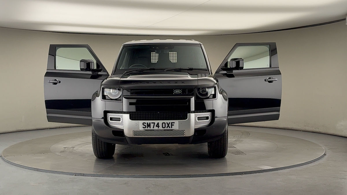 Used Land Rover Defender 90 2024 for sale - 76334504: Photo 51