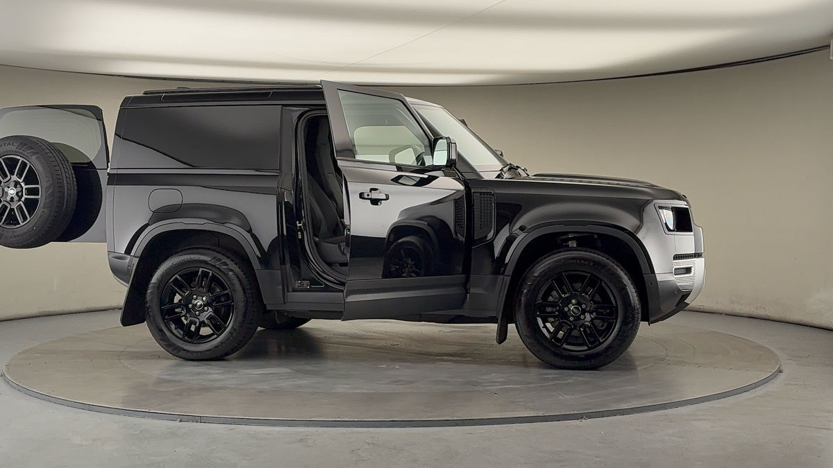 Used Land Rover Defender 90 2024 for sale - 76334504: Photo 55