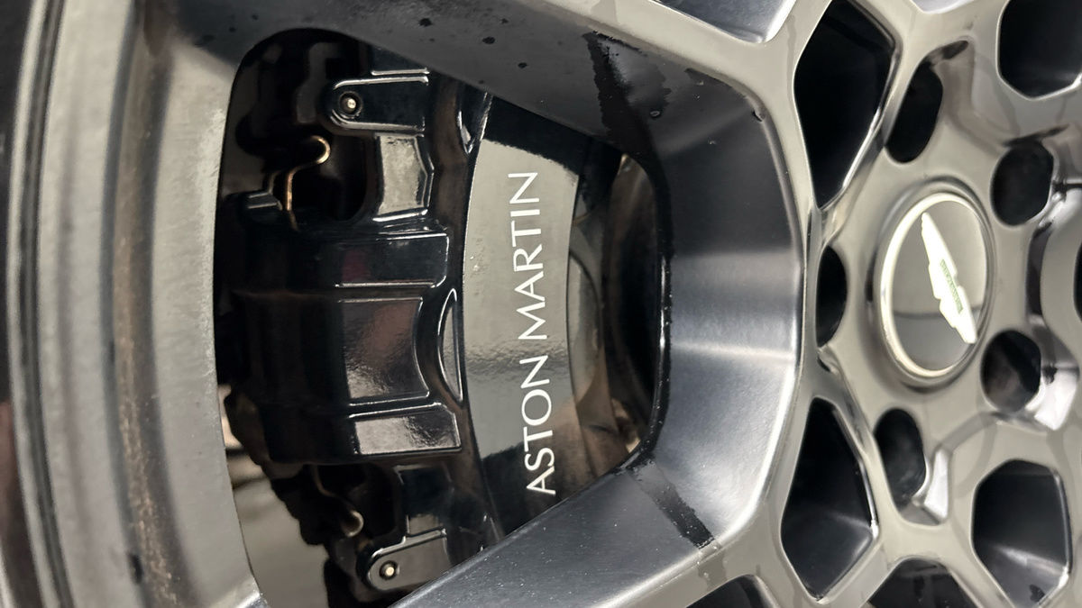 Used Aston Martin DBX 2021 for sale - 76924152: Photo 26