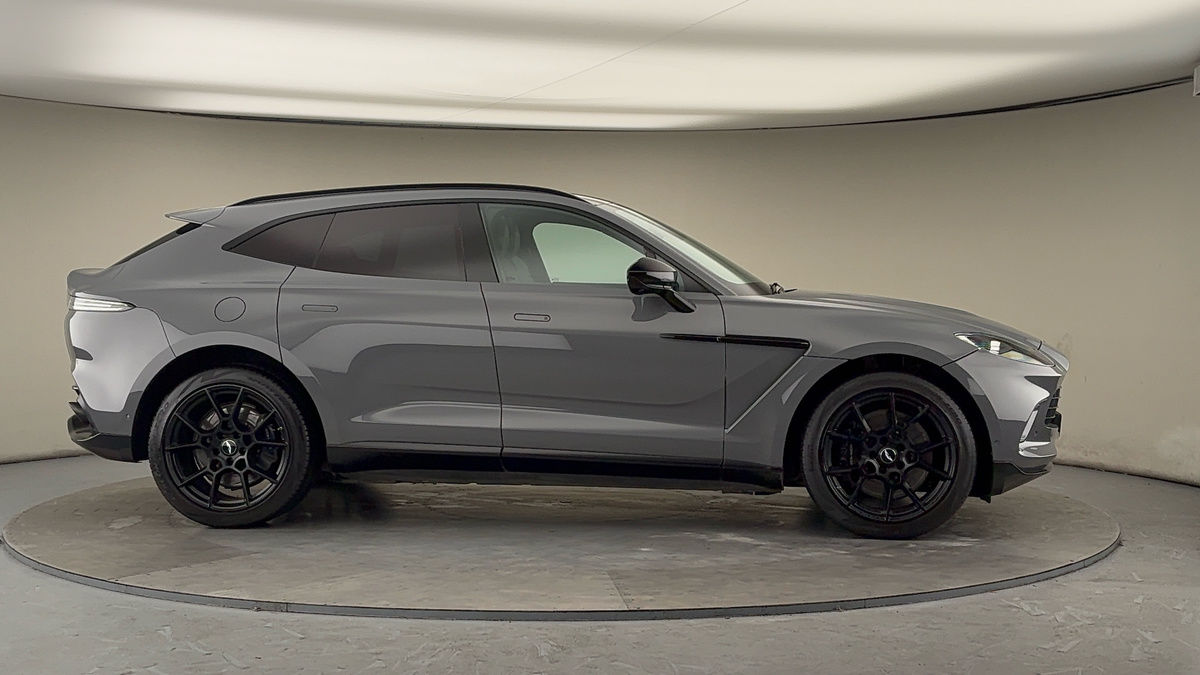 Used Aston Martin DBX 2021 for sale - 76924152: Photo 40