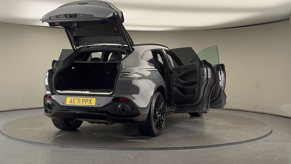 Used Aston Martin DBX 2021 for sale - 76924152: Photo 63
