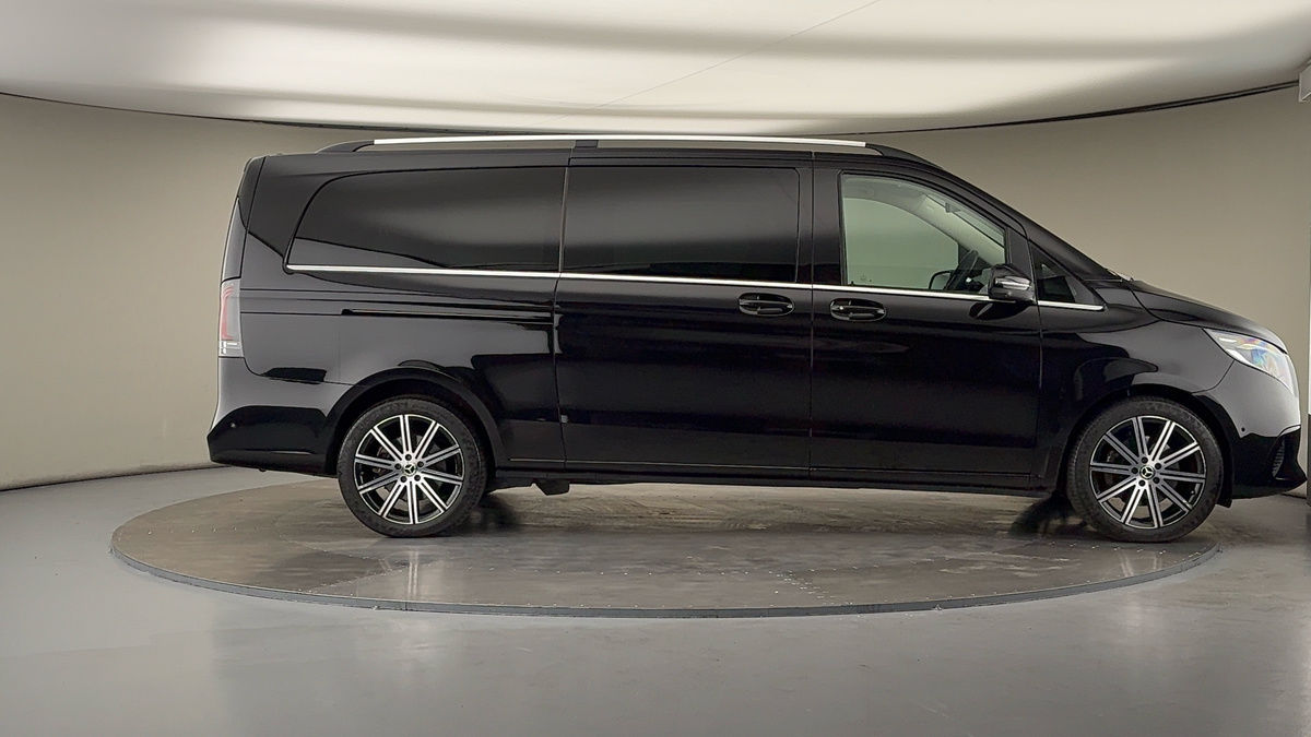 Used Mercedes-Benz V-Class 2024 for sale - 78213275: Photo 16