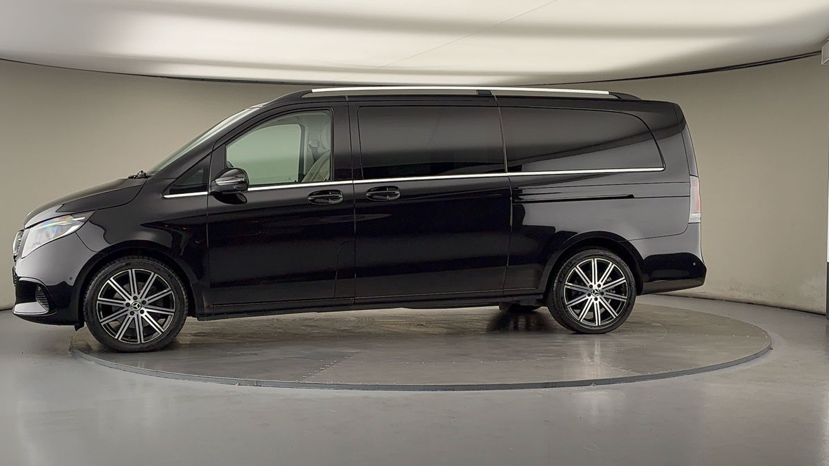 Used Mercedes-Benz V-Class 2024 for sale - 78213275: Photo 30