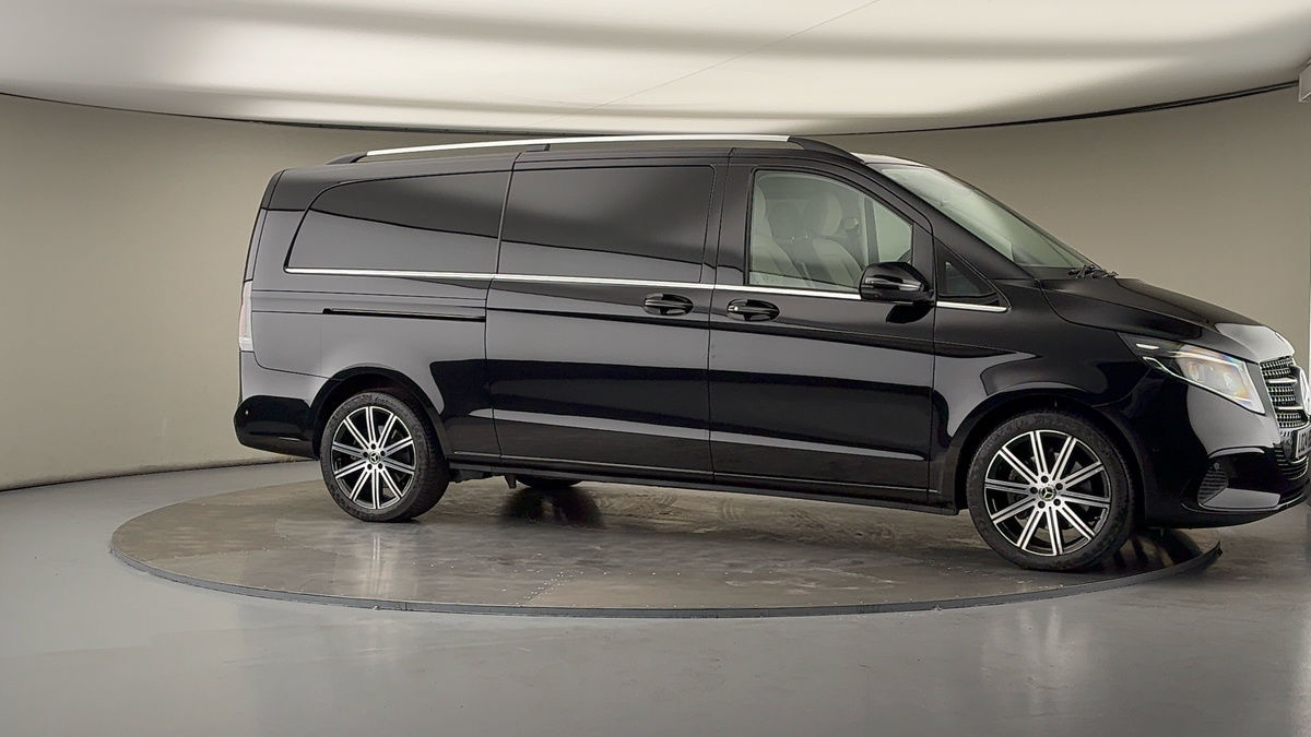 Used Mercedes-Benz V-Class 2024 for sale - 78213275: Photo 37