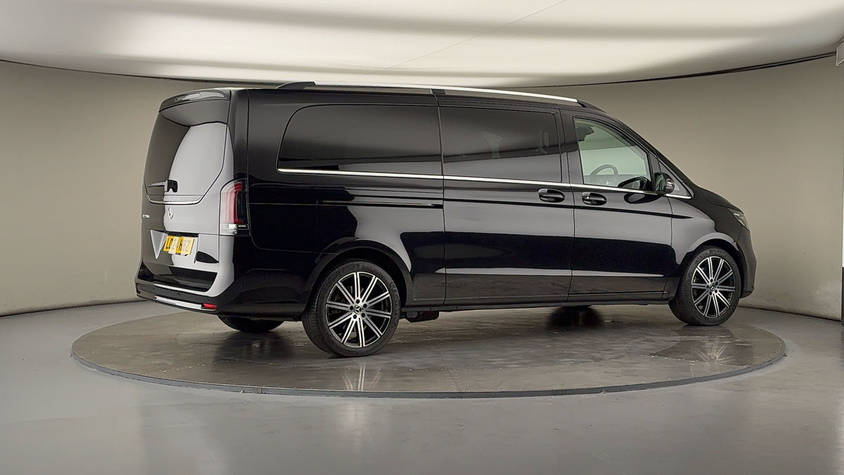 Used Mercedes-Benz V-Class 2024 for sale - 78213275: Photo 40