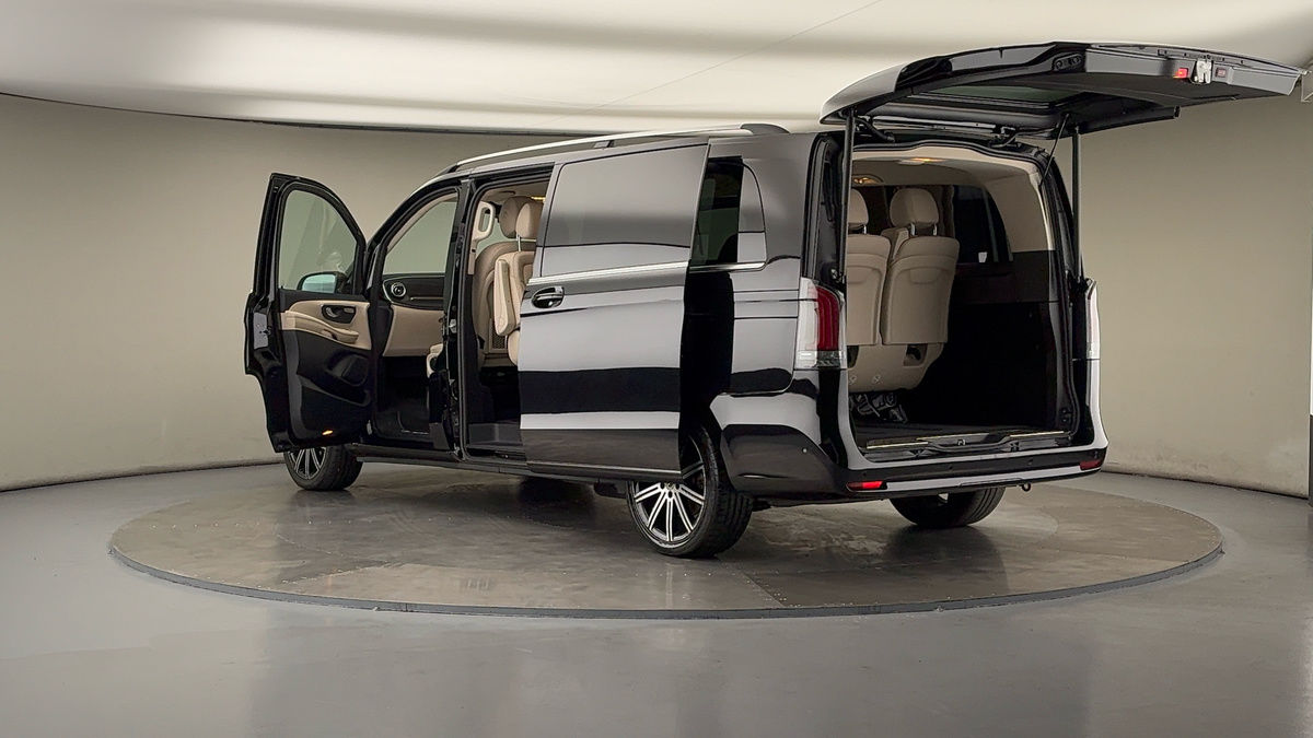 Used Mercedes-Benz V-Class 2024 for sale - 78213275: Photo 45