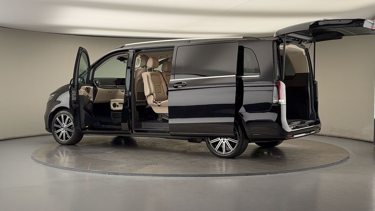 Used Mercedes-Benz V-Class 2024 for sale - 78213275: Photo 47