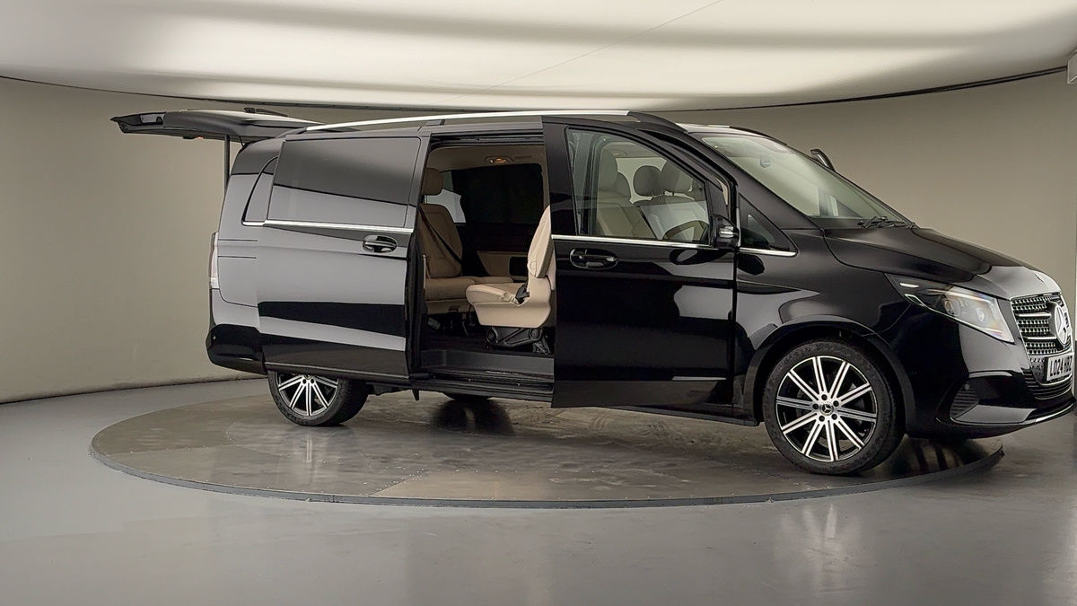 Used Mercedes-Benz V-Class 2024 for sale - 78213275: Photo 56
