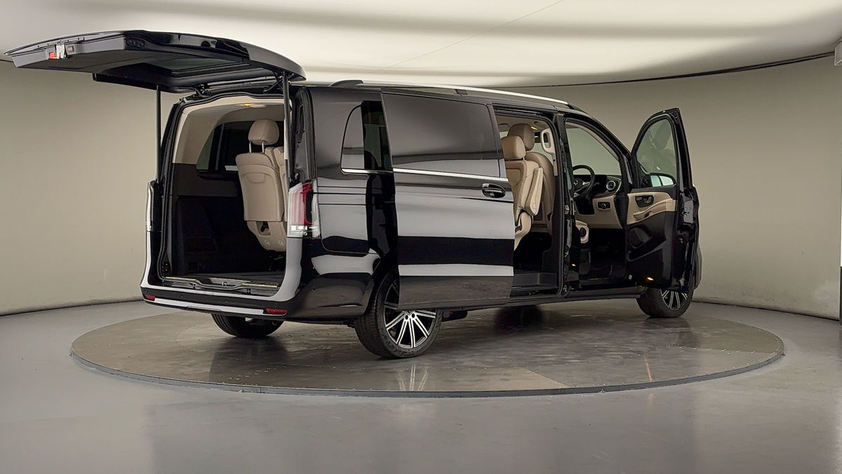 Used Mercedes-Benz V-Class 2024 for sale - 78213275: Photo 60