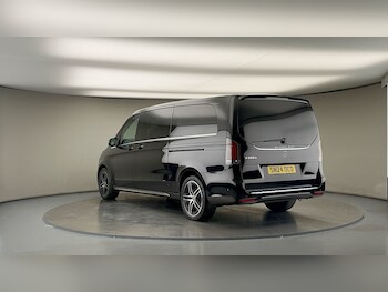 Used Mercedes-Benz V-Class 2024 for sale - 78608003: Photo
