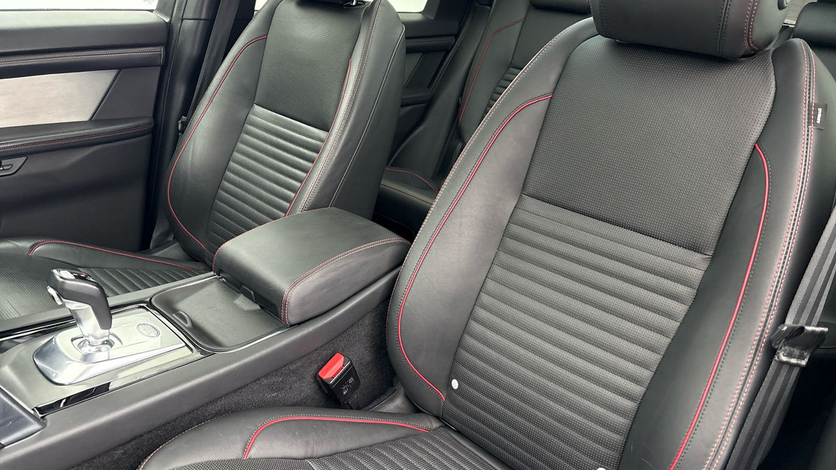 Used Land Rover Discovery Sport 2021 for sale - 77836690: Photo 7