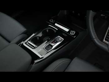 Used Audi Q6 e-tron 2024 for sale - 74320268: Photo