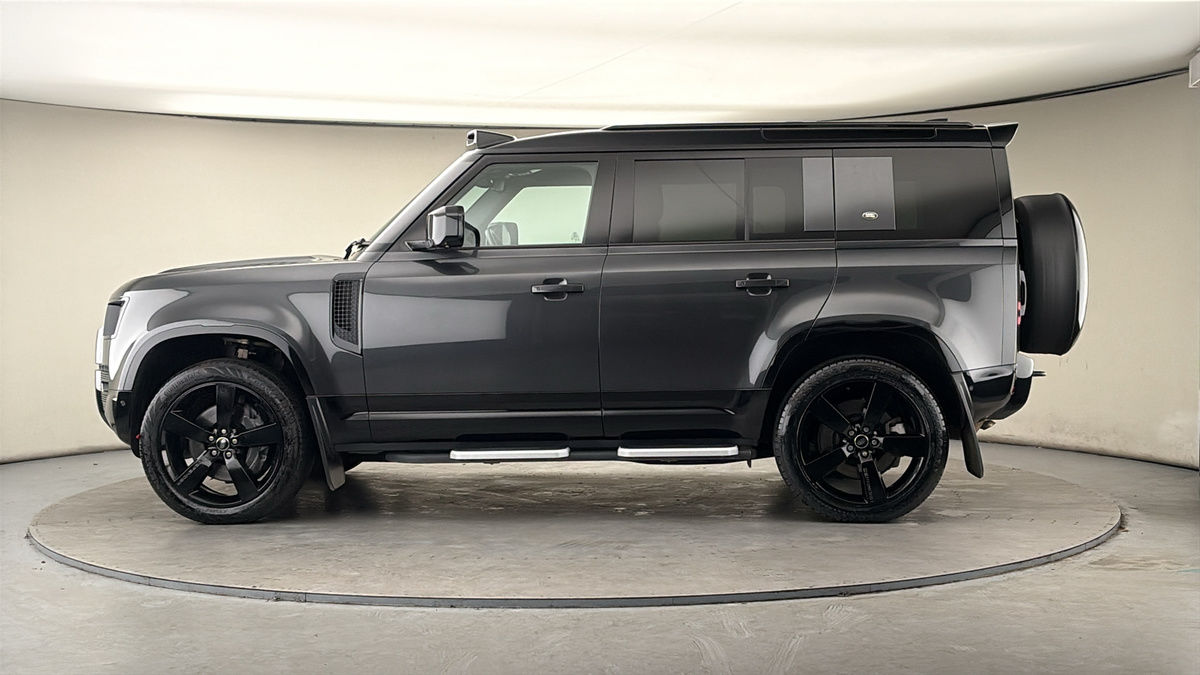 Used Land Rover Defender 2023 for sale - 78018086: Photo 27