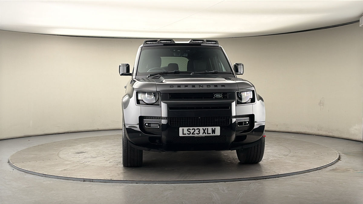 Used Land Rover Defender 2023 for sale - 78018086: Photo 32