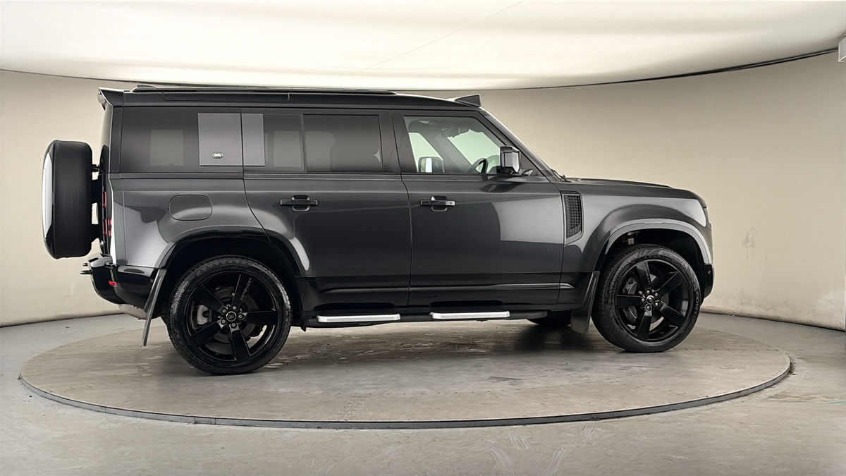 Used Land Rover Defender 2023 for sale - 78018086: Photo 37