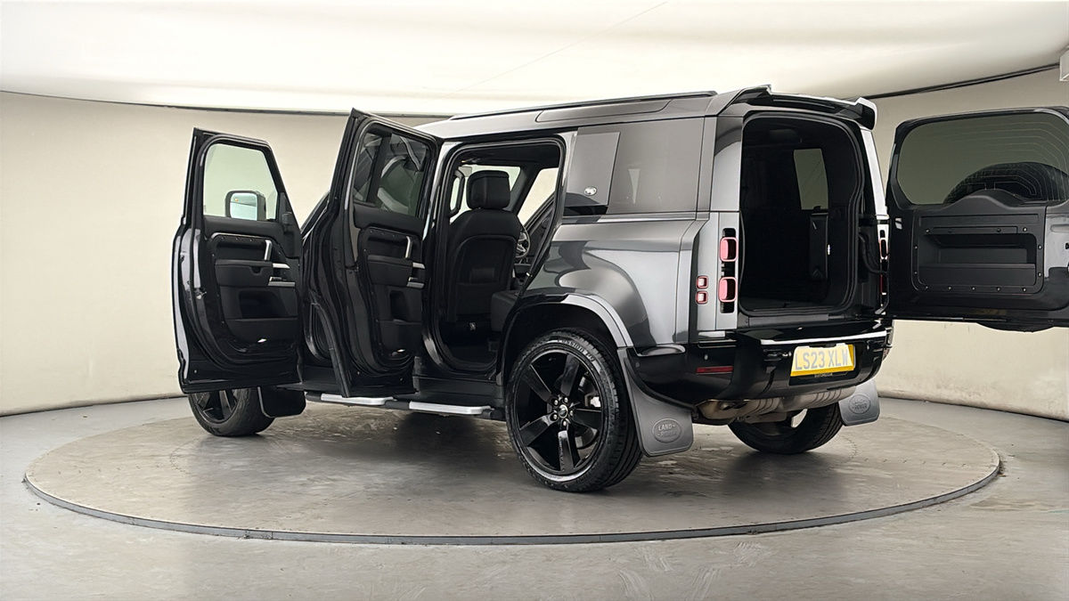 Used Land Rover Defender 2023 for sale - 78018086: Photo 43