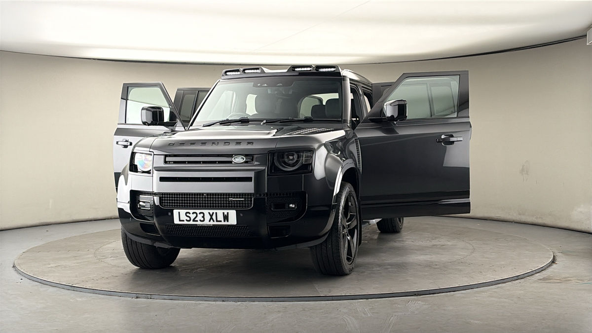 Used Land Rover Defender 2023 for sale - 78018086: Photo 50