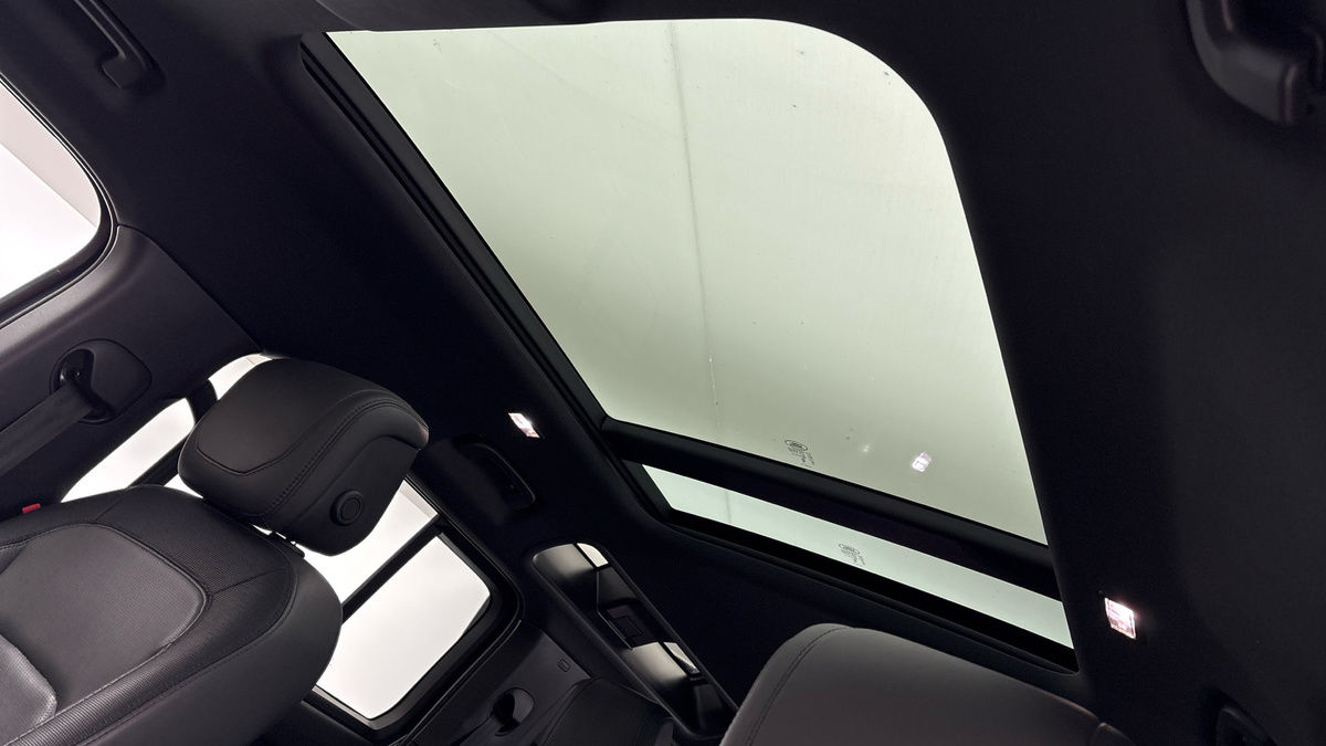 Used Land Rover Defender 2023 for sale - 78018086: Photo 6