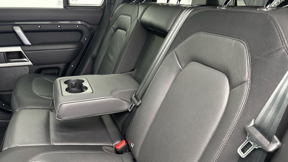 Used Land Rover Defender 2023 for sale - 78018086: Photo 9