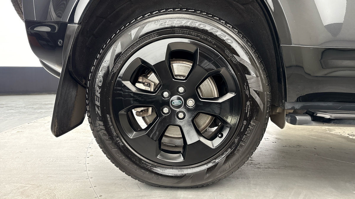 Used Land Rover Defender 110 2023 for sale - 76536417: Photo 10