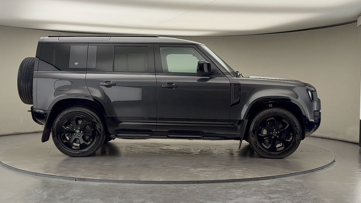 Used Land Rover Defender 110 2023 for sale - 76536417: Photo 16