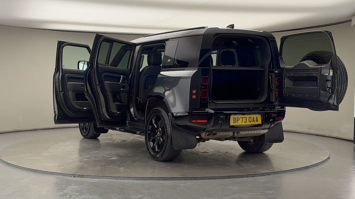 Used Land Rover Defender 110 2023 for sale - 76536417: Photo 23